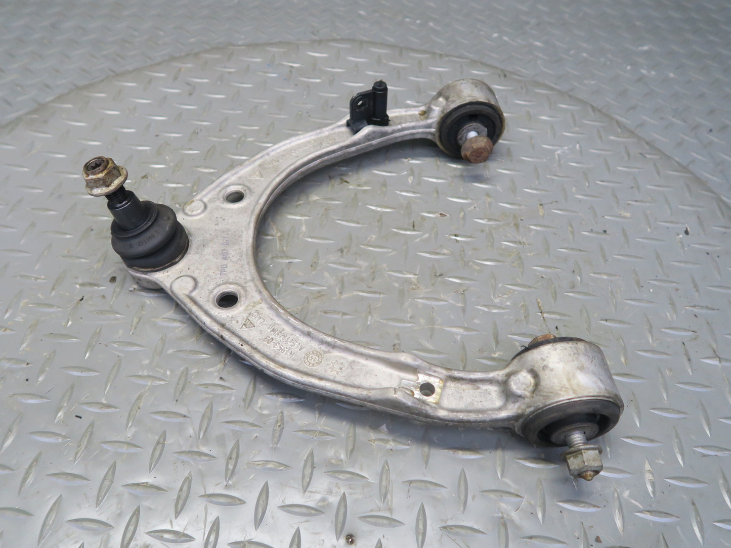 2011-2018 Porsche Cayenne 958 Front Right Upper & Lower Control Arm Set