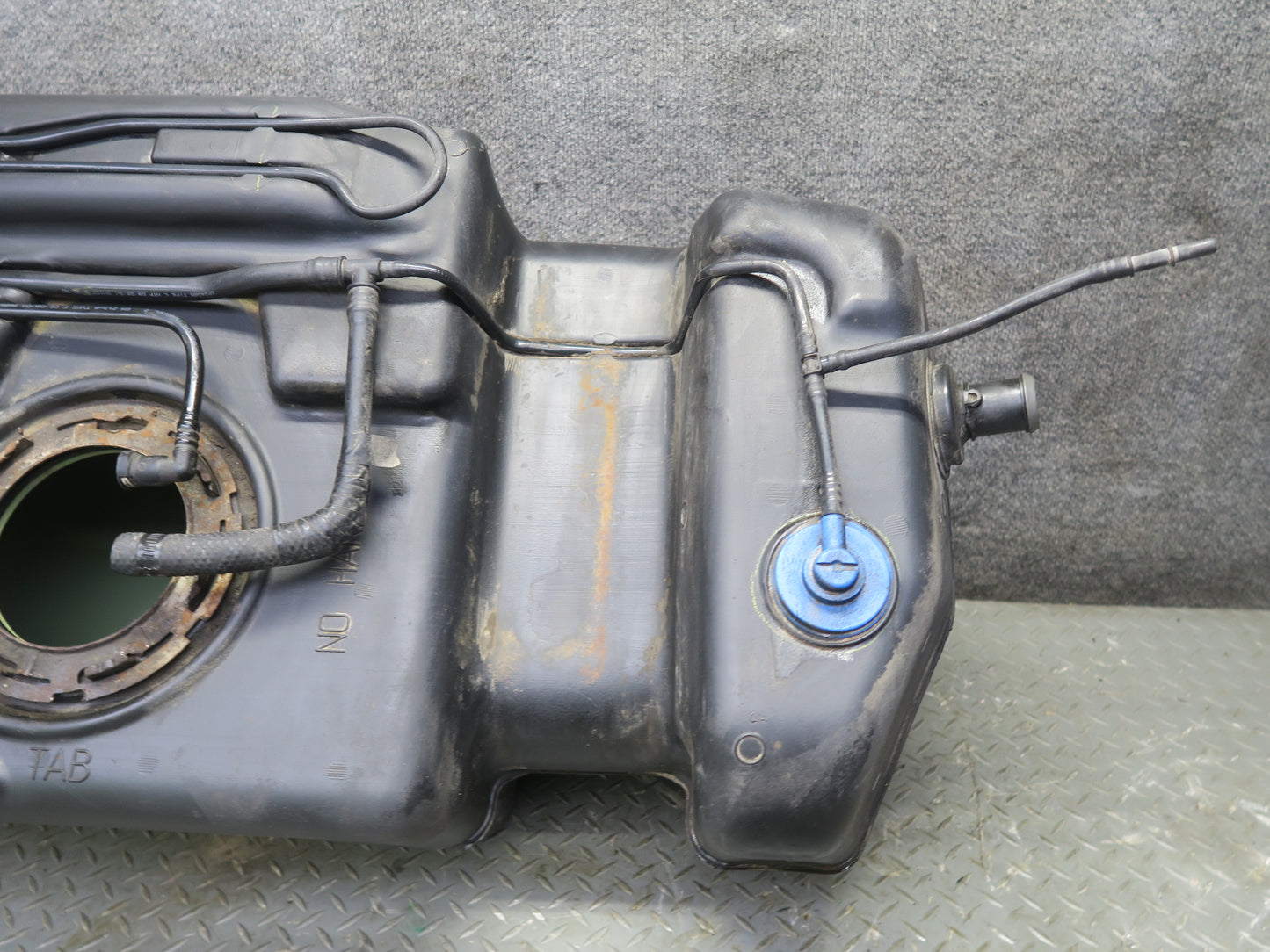 2004-2007 Hummer H2 6.0L Gas Fuel Tank Unit