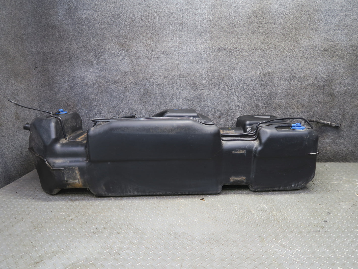 2004-2007 Hummer H2 6.0L Gas Fuel Tank Unit