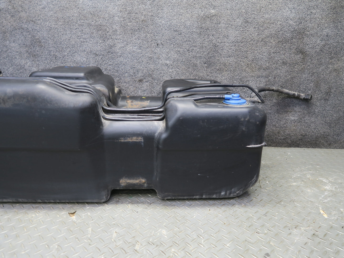 2004-2007 Hummer H2 6.0L Gas Fuel Tank Unit