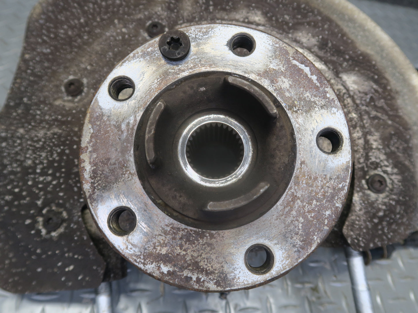 2011-2018 Porsche Cayenne 958 AWD Front Right Spindle Knuckle Wheel Hub Bearing