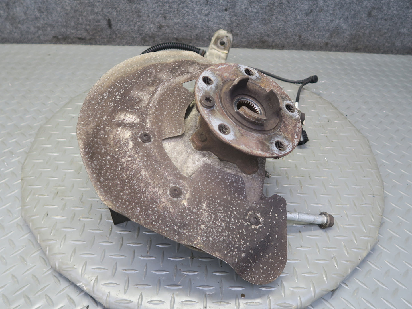 2011-2018 Porsche Cayenne 958 AWD Front Right Spindle Knuckle Wheel Hub Bearing