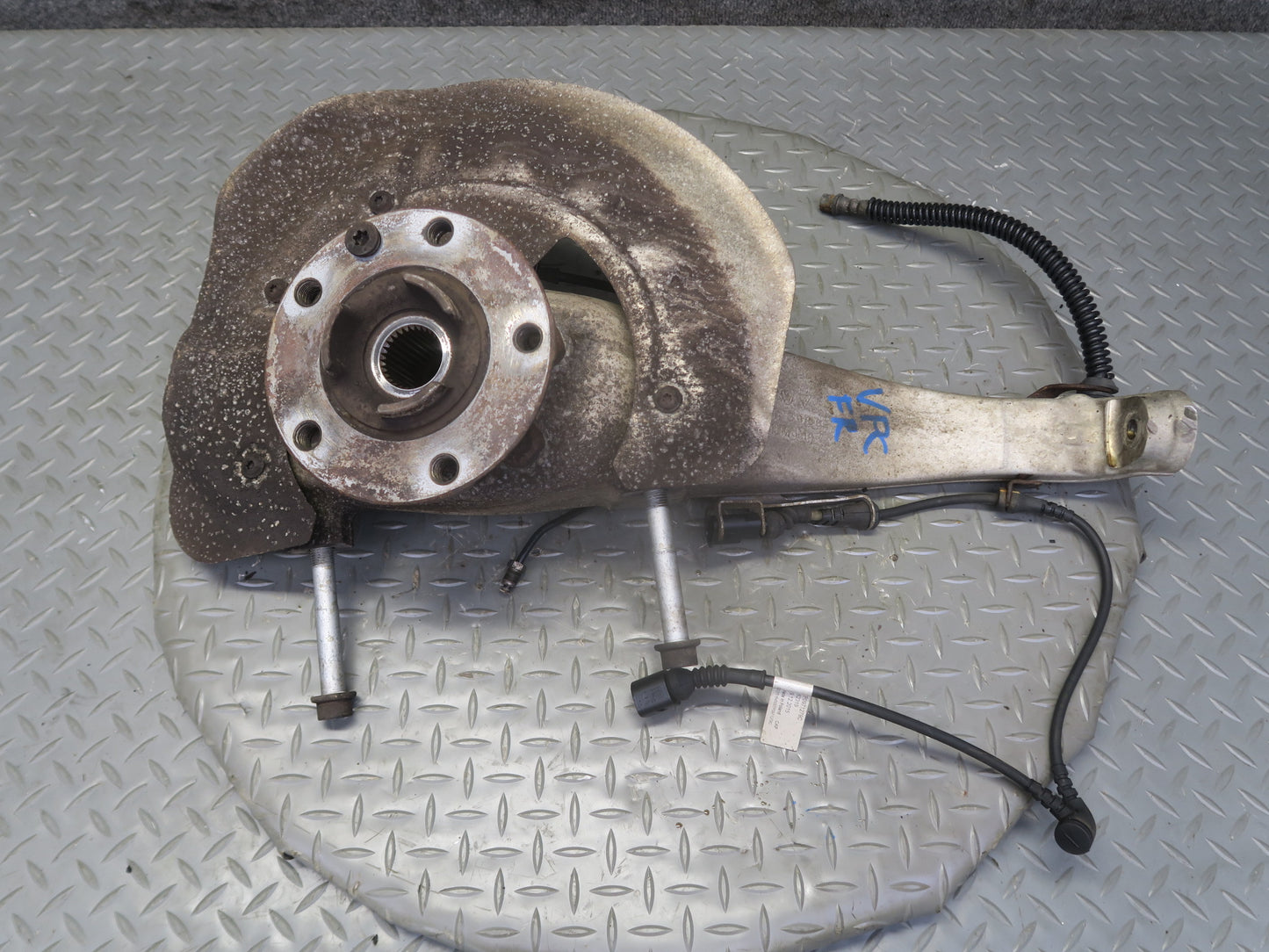 2011-2018 Porsche Cayenne 958 AWD Front Right Spindle Knuckle Wheel Hub Bearing