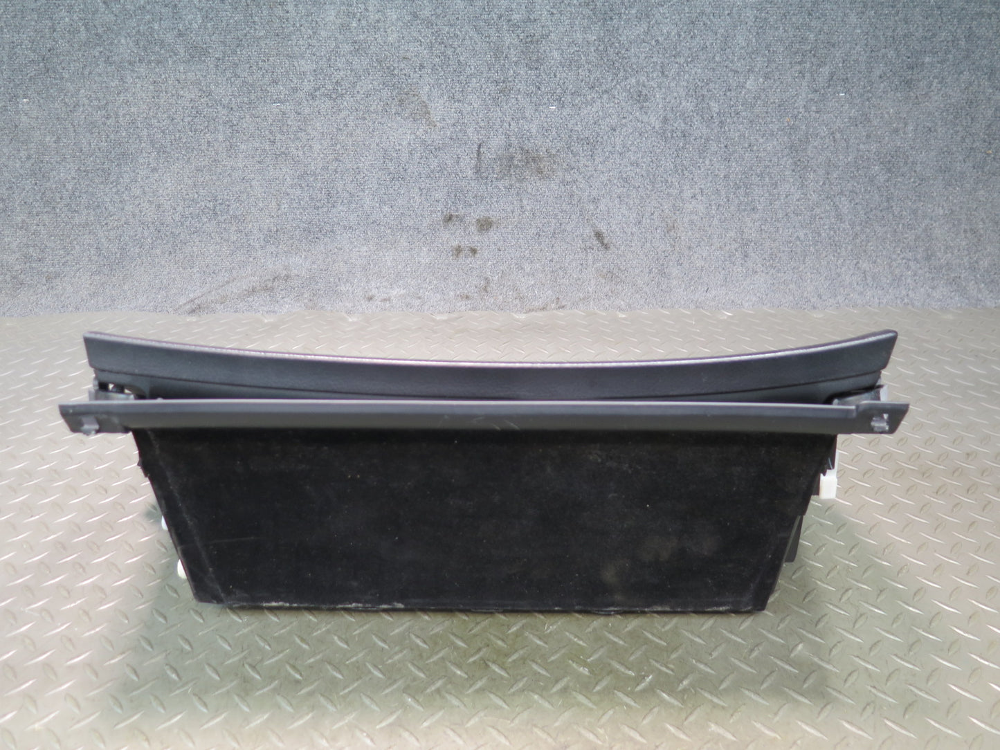 01-03 Lexus UCF30L LS430 Dash Glove Box Compartment Storage 55509-50020 OEM