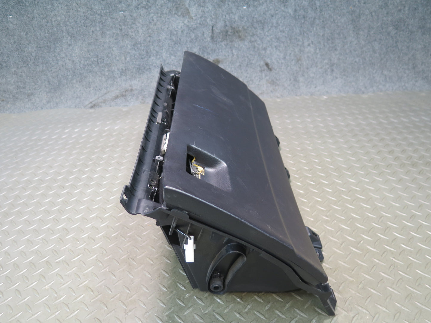 01-03 Lexus UCF30L LS430 Dash Glove Box Compartment Storage 55509-50020 OEM