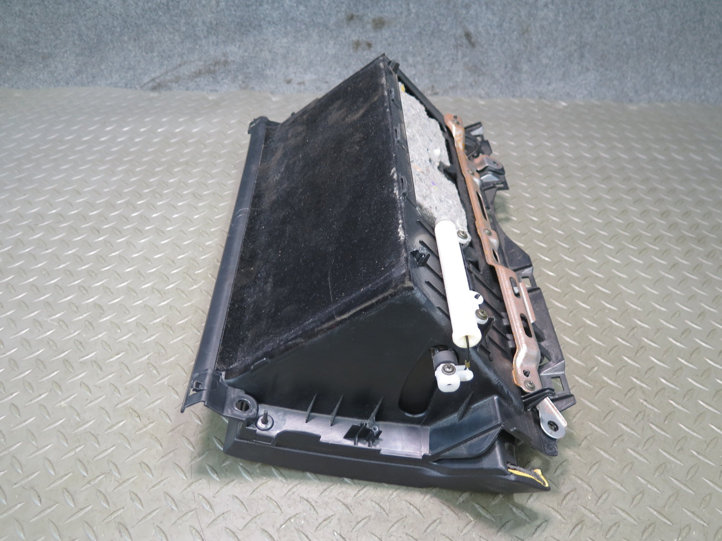 01-03 Lexus UCF30L LS430 Dash Glove Box Compartment Storage 55509-50020 OEM