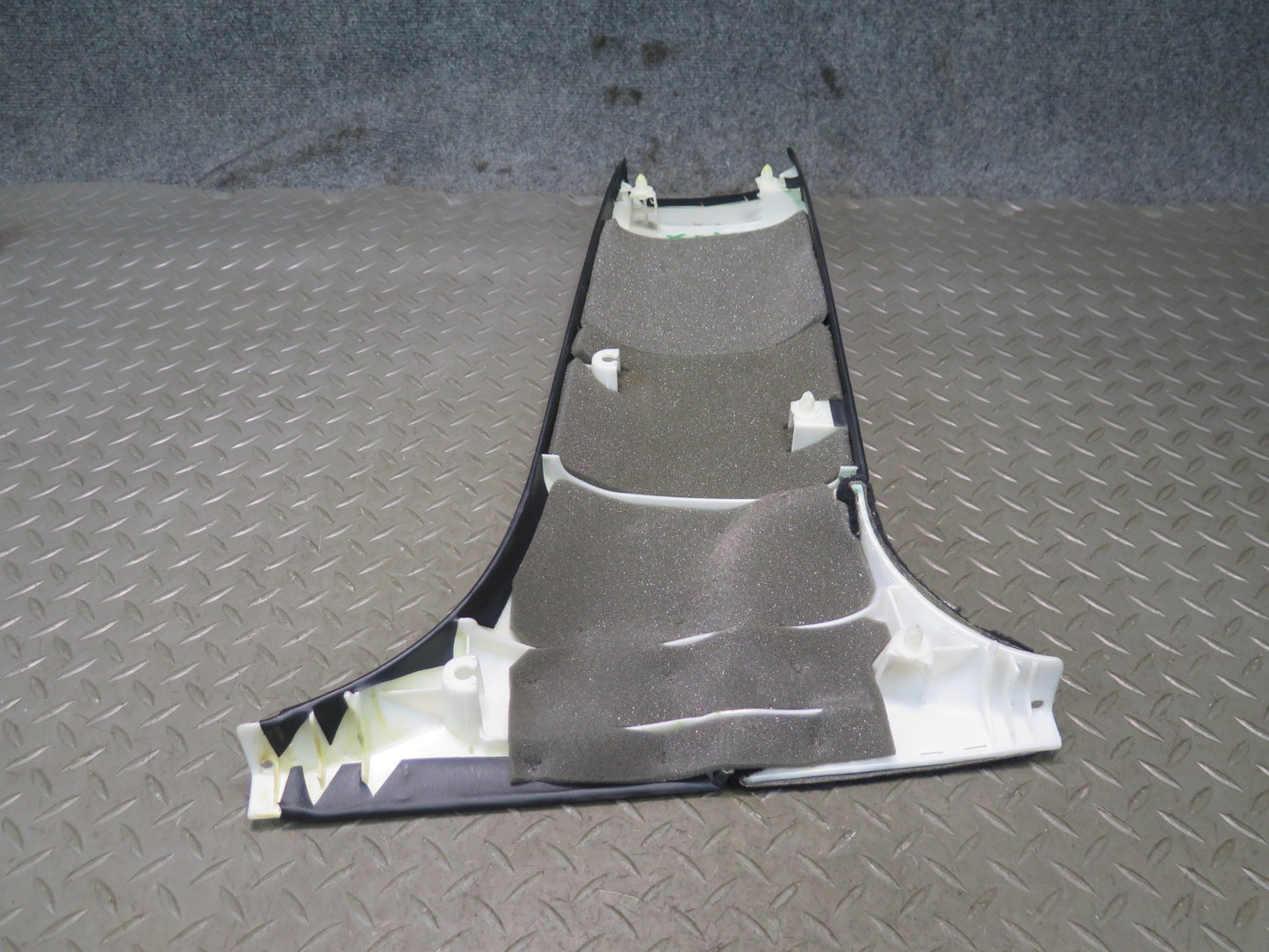 01-03 Lexus UCF30L LS430 Center Left & Right Lower B Pillar Trim Cover Panel OEM