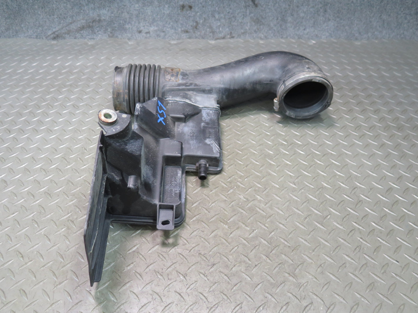 01-03 Lexus UCF30L LS430 Air Intake Cleaner Pipe Hose Resonator 17875-50240 OEM