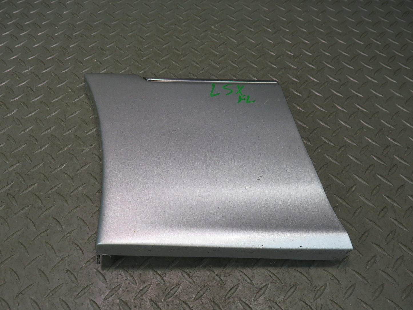 01-03 Lexus UCF30L LS430 Front Left Fender Lower Exterior Molding Silver OEM