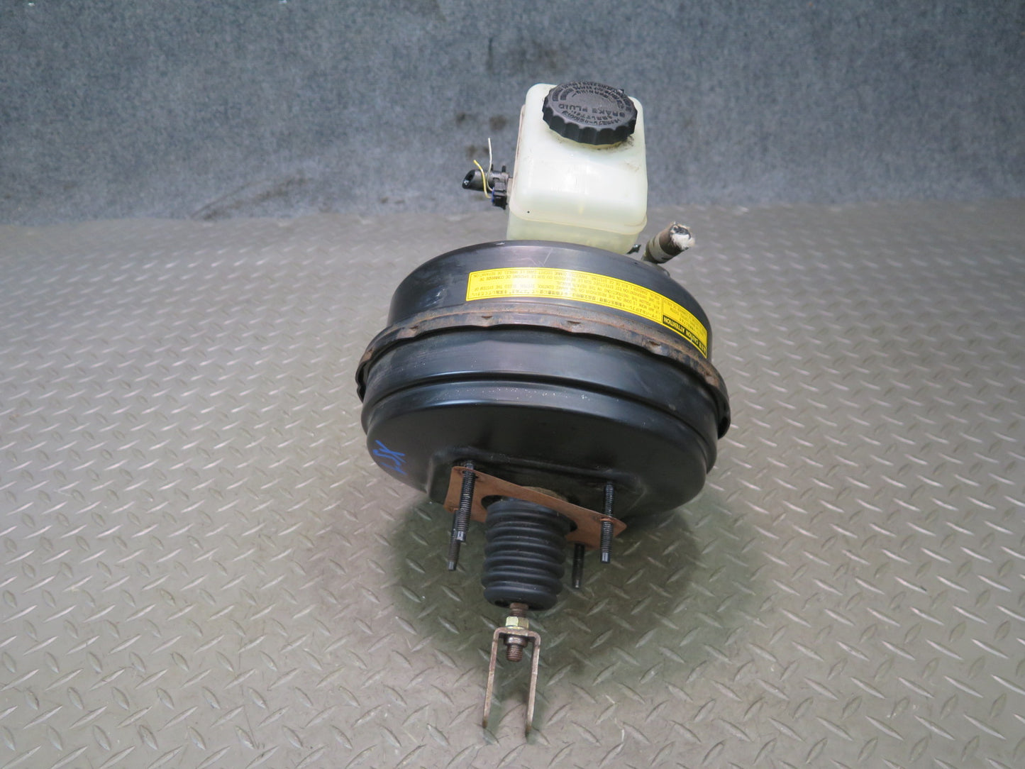 01-03 Lexus UCF30L LS430 Brake Master Cylinder Booster Fluid Reservoir OEM