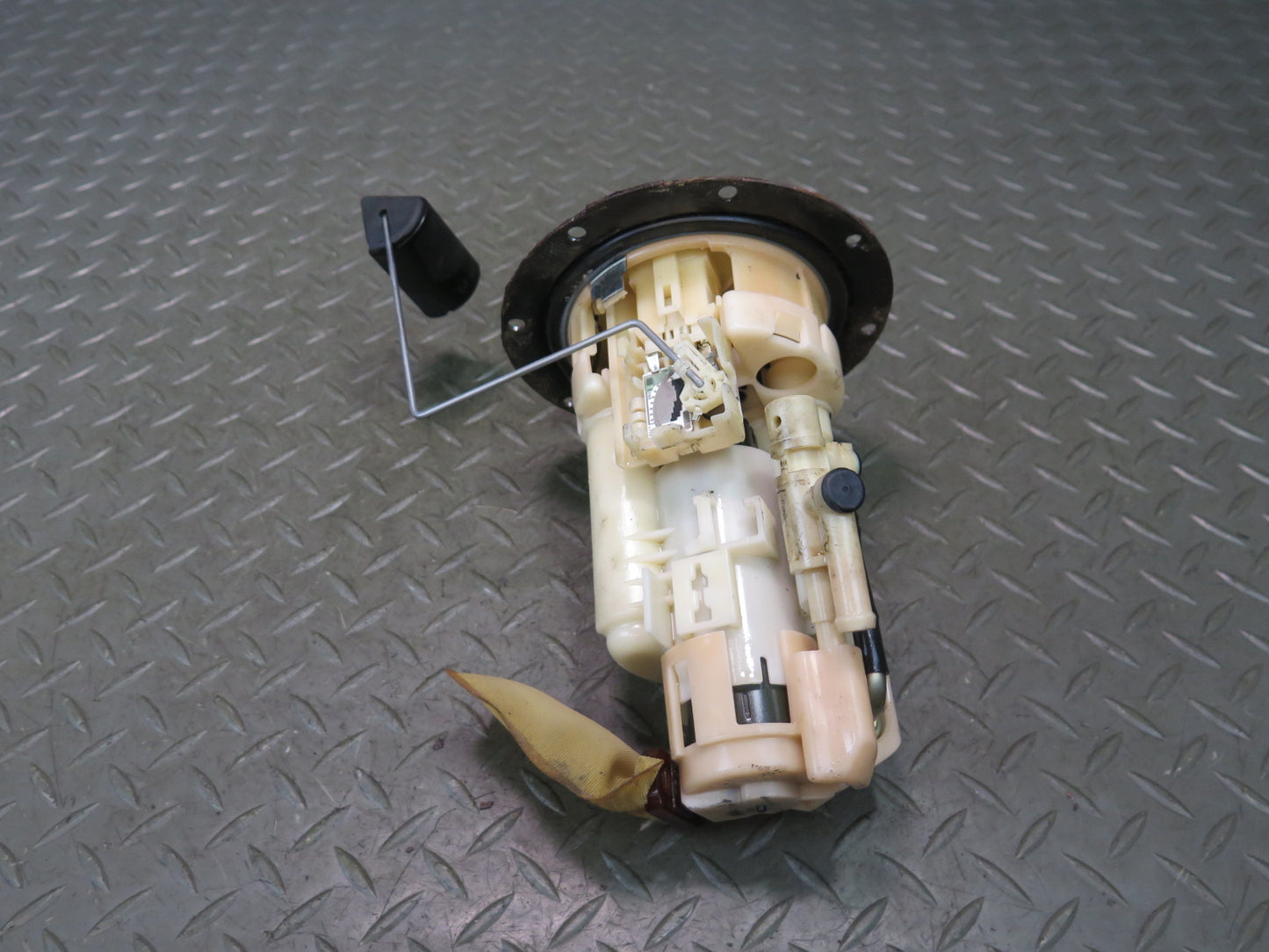 01-03 Lexus UCF30L LS430 Fuel Pump Level Sensor Sending Unit OEM