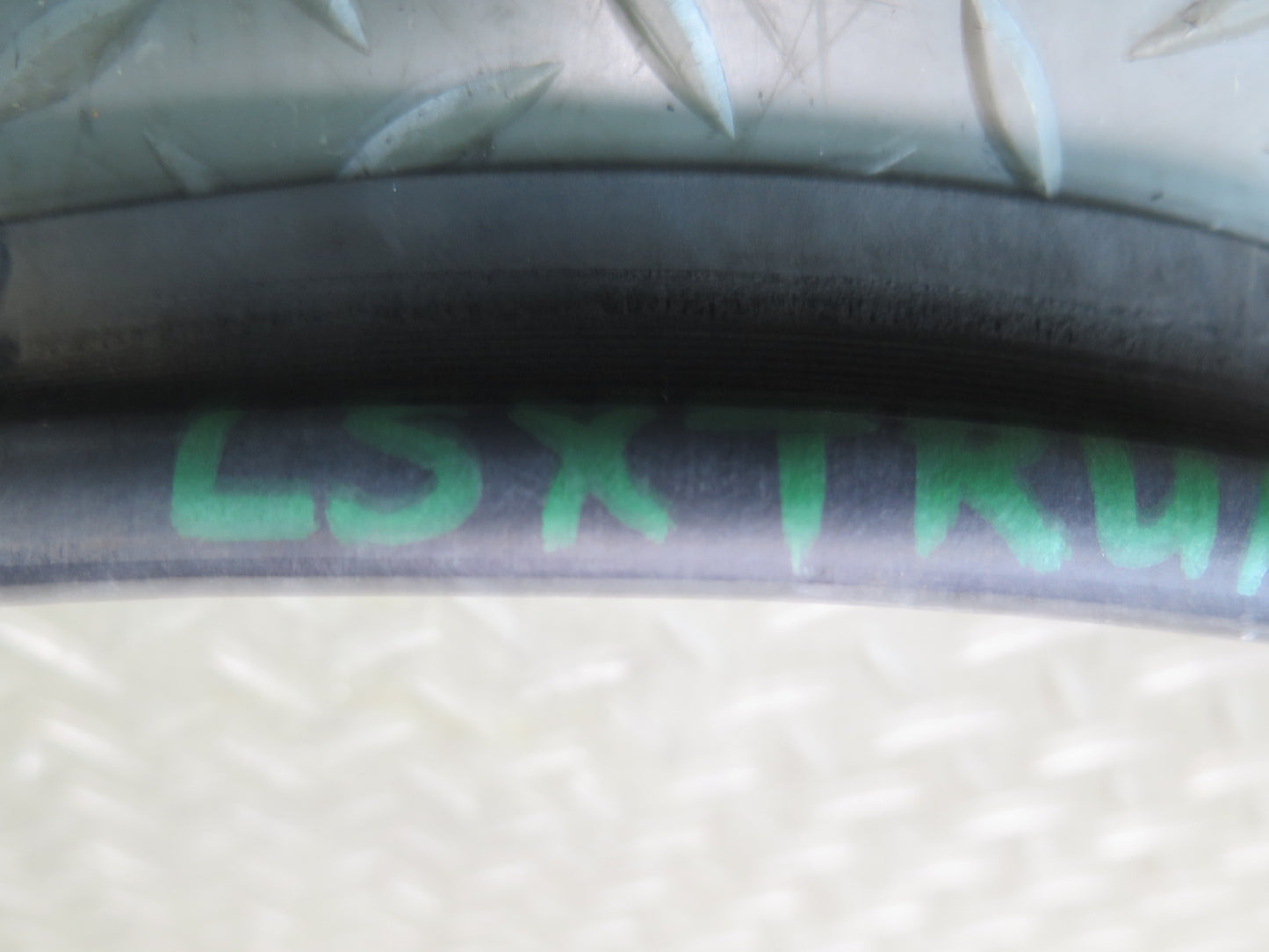 01-06 Lexus UCF30L LS430 Rear Trunk Lid Weatherstrip Rubber Seal OEM