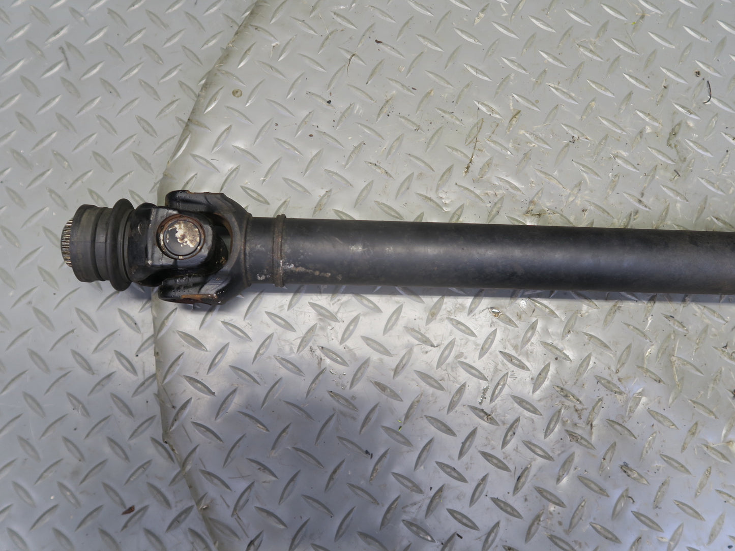 2008-2014 BMW E71 X6 X6M AWD Front Driveshaft Drive Shaft 8605866