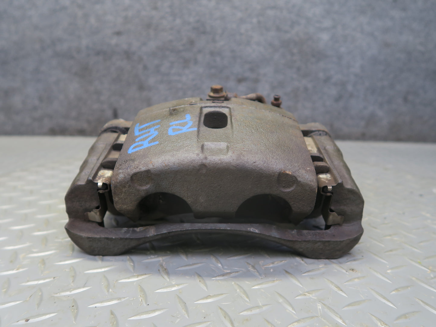 2003-2009 Hummer H2 AWD Front Left & Right Side Brake Caliper Set of 2