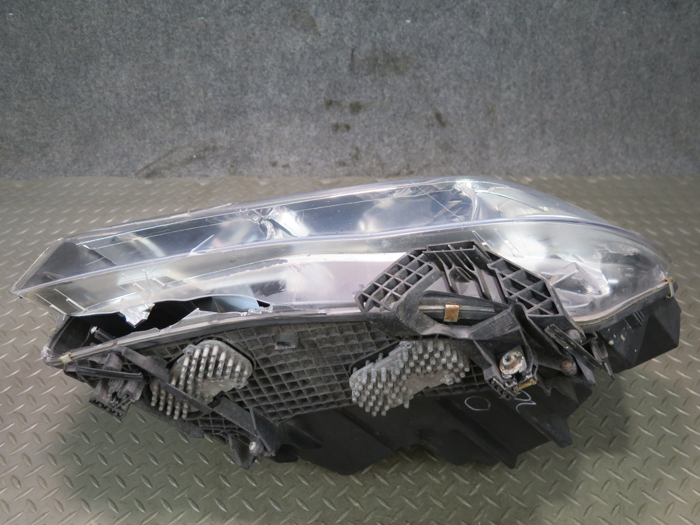2014-2018 BMW F15 X5 Front Left Xenon Adaptive Headlight Lamp w Ballast Damaged