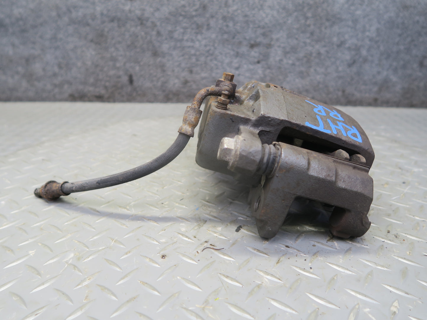 2003-2009 Hummer H2 AWD Front Left & Right Side Brake Caliper Set of 2