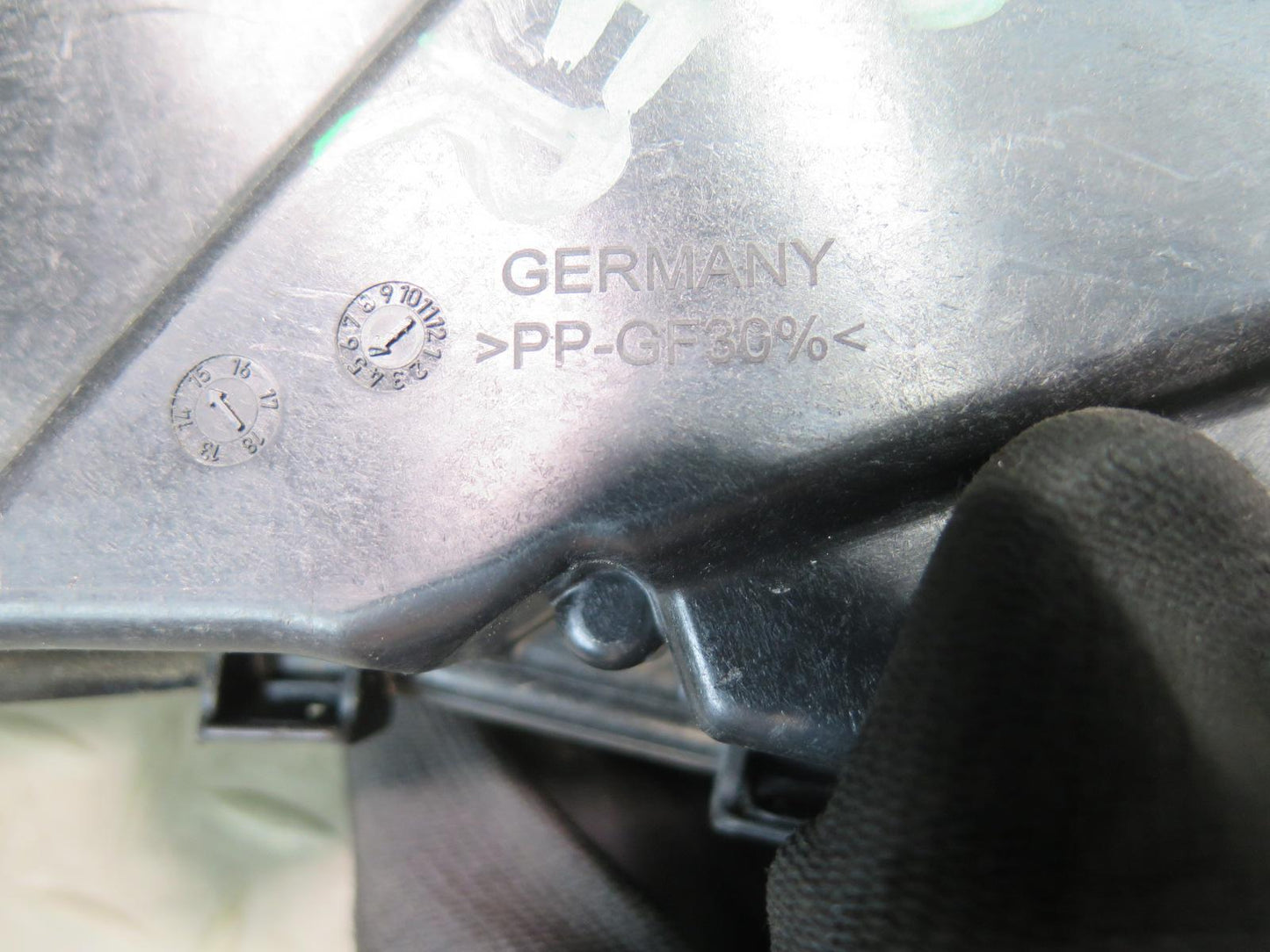2011-2018 Porsche Cayenne 958 Front Right Door Lock Latch Actuator w Soft Close
