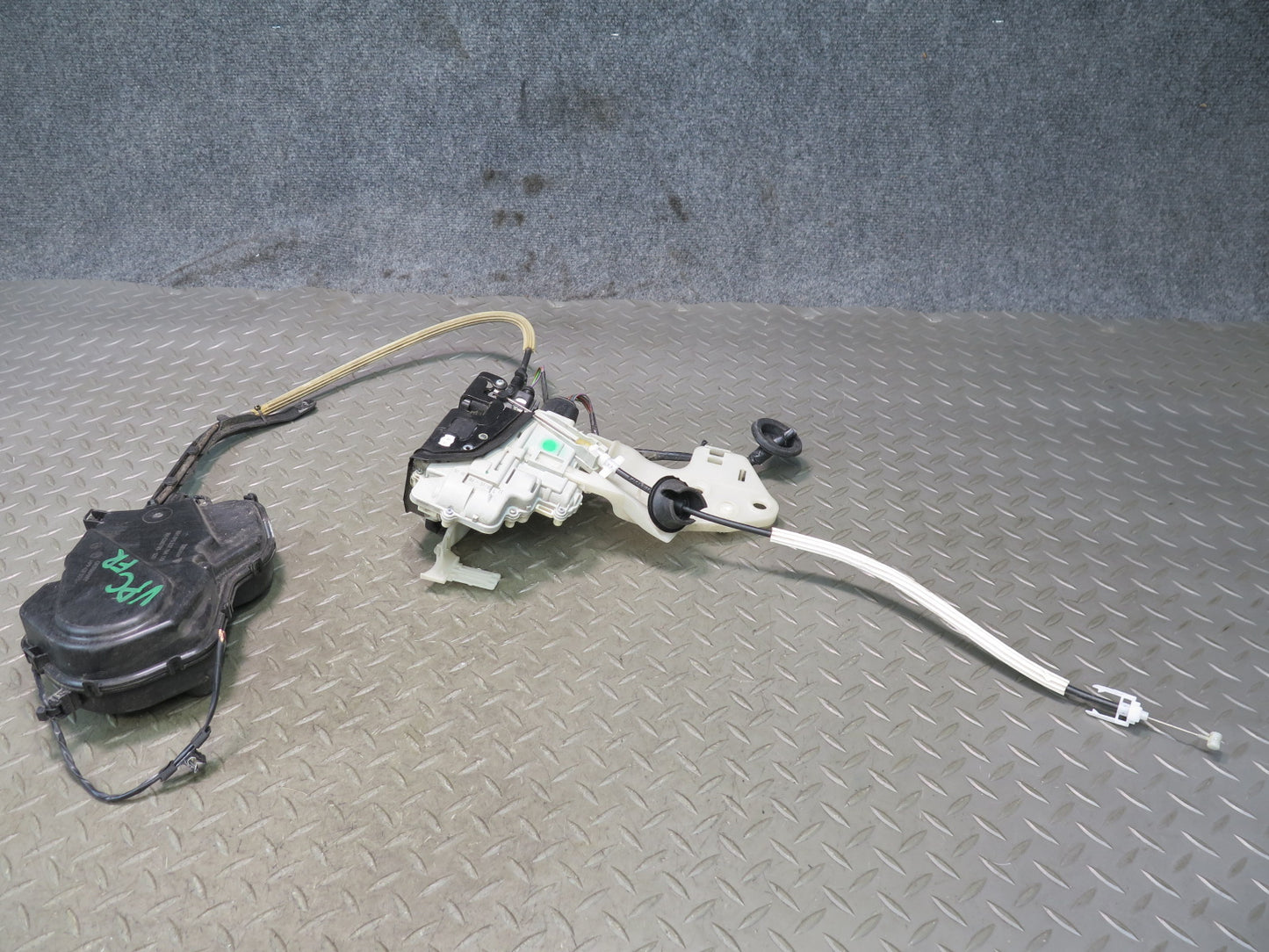 2011-2018 Porsche Cayenne 958 Front Right Door Lock Latch Actuator w Soft Close