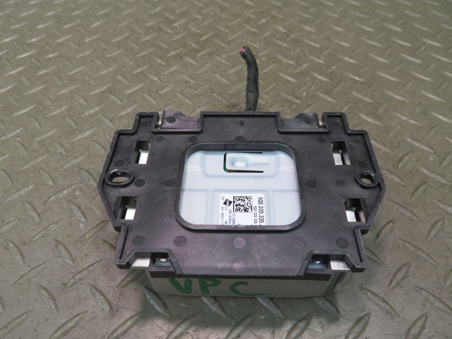 2015-2018 Porsche Cayenne 958 E-hybrid Engine Noise Control Module 5QE035335J