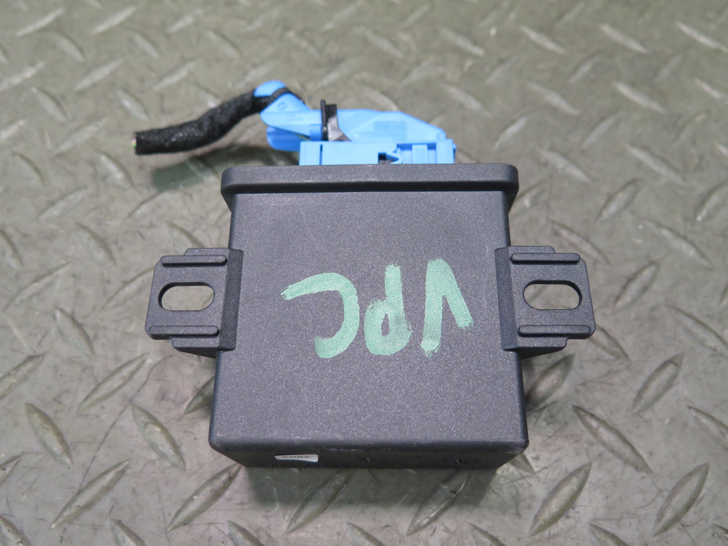 2015-2018 Porsche Cayenne 958 Headlight Range Control Module 7PP907357K