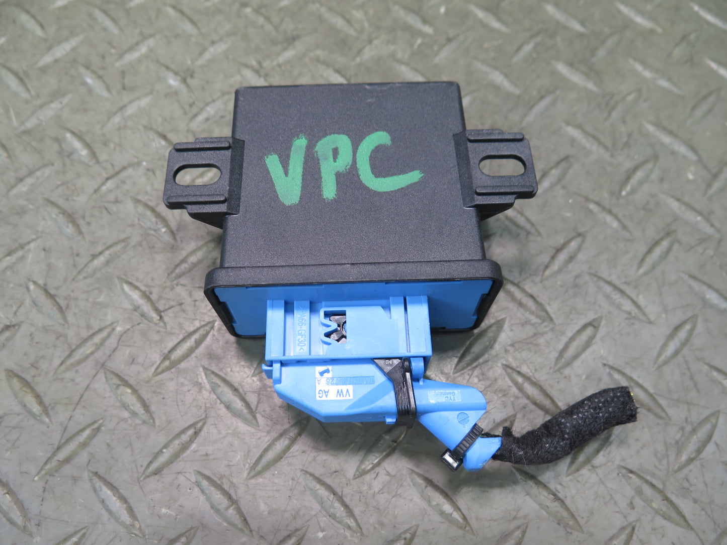 2015-2018 Porsche Cayenne 958 Headlight Range Control Module 7PP907357K