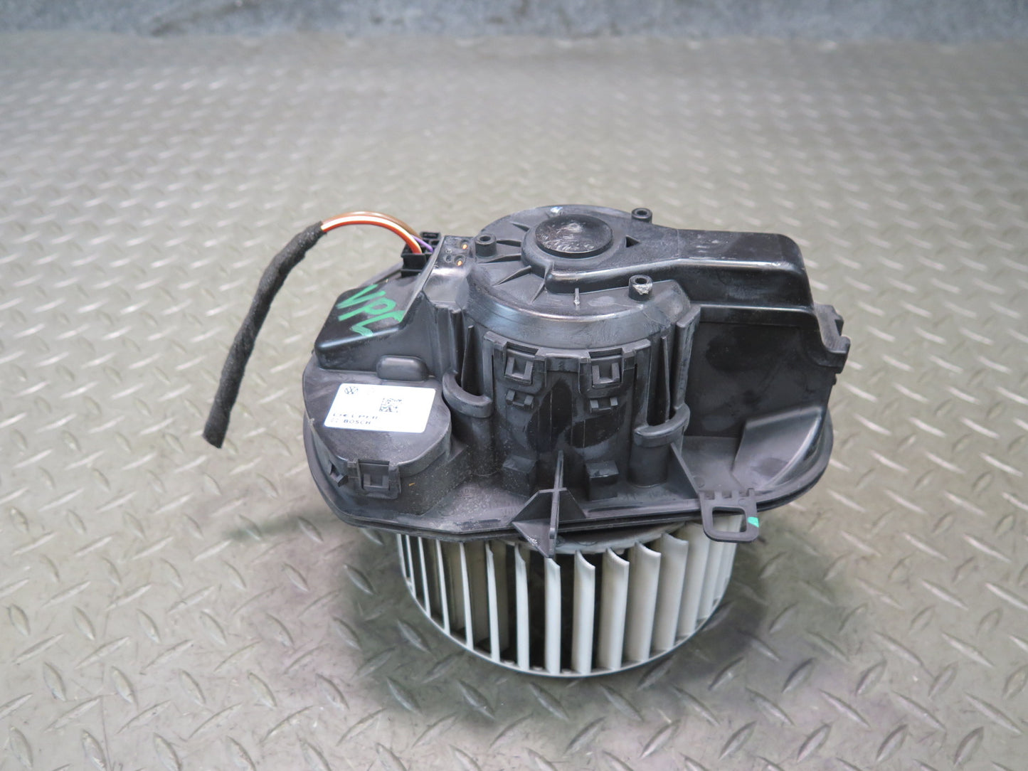2011-2018 Porsche Cayenne 958 A/C Heater Blower Motor Fan w Resistor