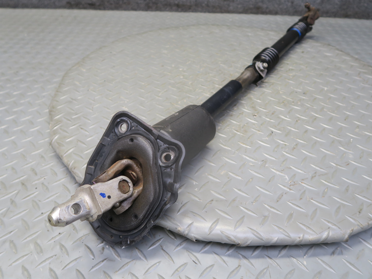 2003-2007 Hummer H2 Steering Column Intermediate U Joint Linkage Shaft