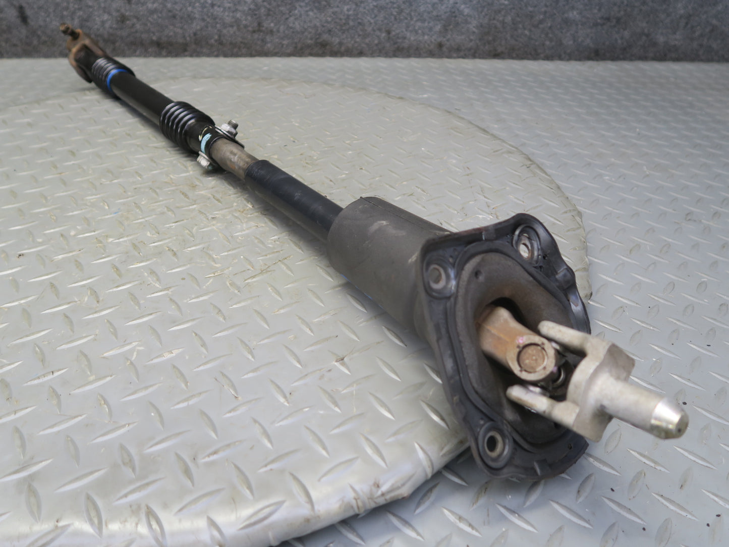 2003-2007 Hummer H2 Steering Column Intermediate U Joint Linkage Shaft