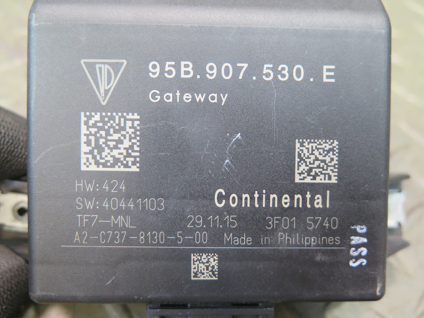 2011-2018 Porsche Cayenne 958 Central Gateway Computer Control Module 95B907530E