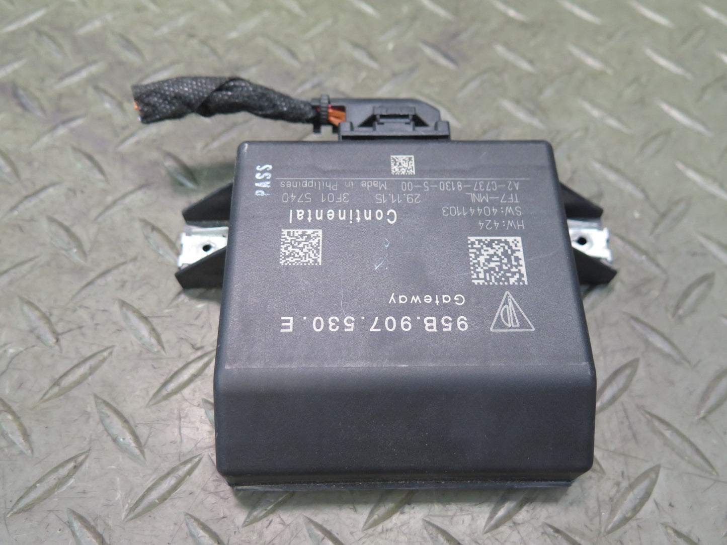 2011-2018 Porsche Cayenne 958 Central Gateway Computer Control Module 95B907530E
