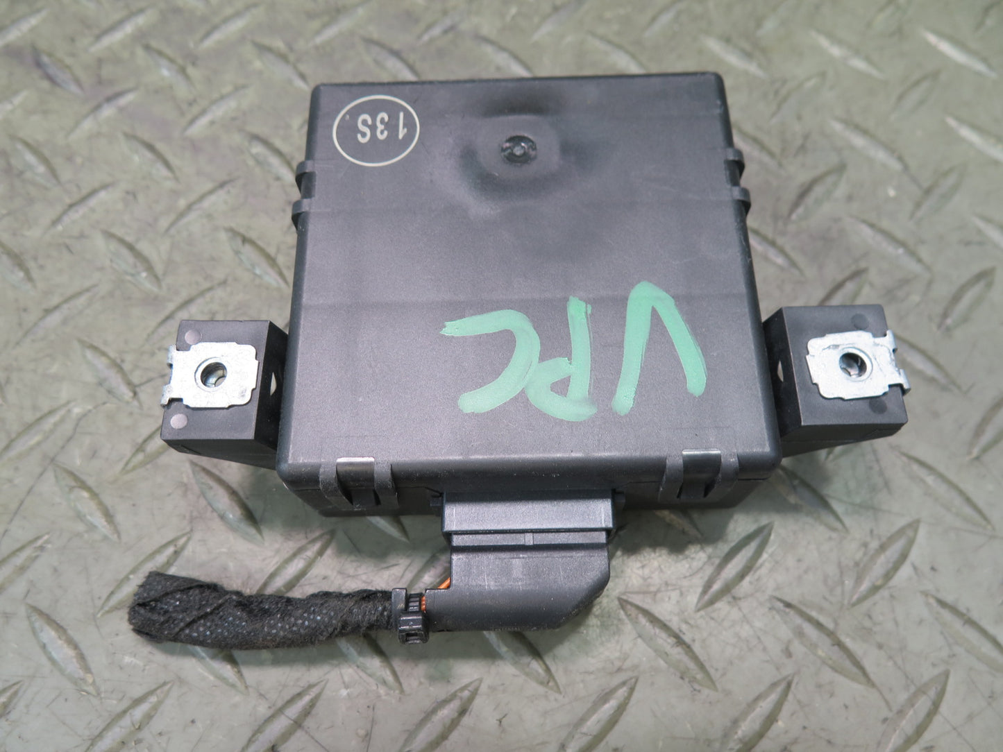 2011-2018 Porsche Cayenne 958 Central Gateway Computer Control Module 95B907530E