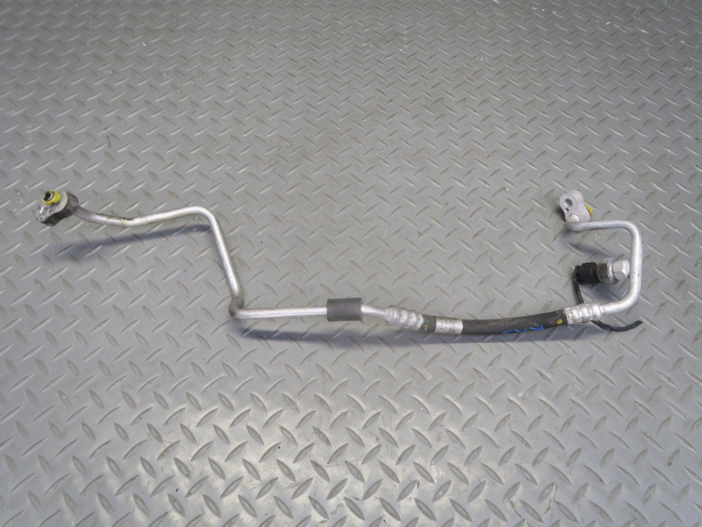 2010-2014 BMW E71 X6M A/C Air Condition Hose Pipe Line Set of 2
