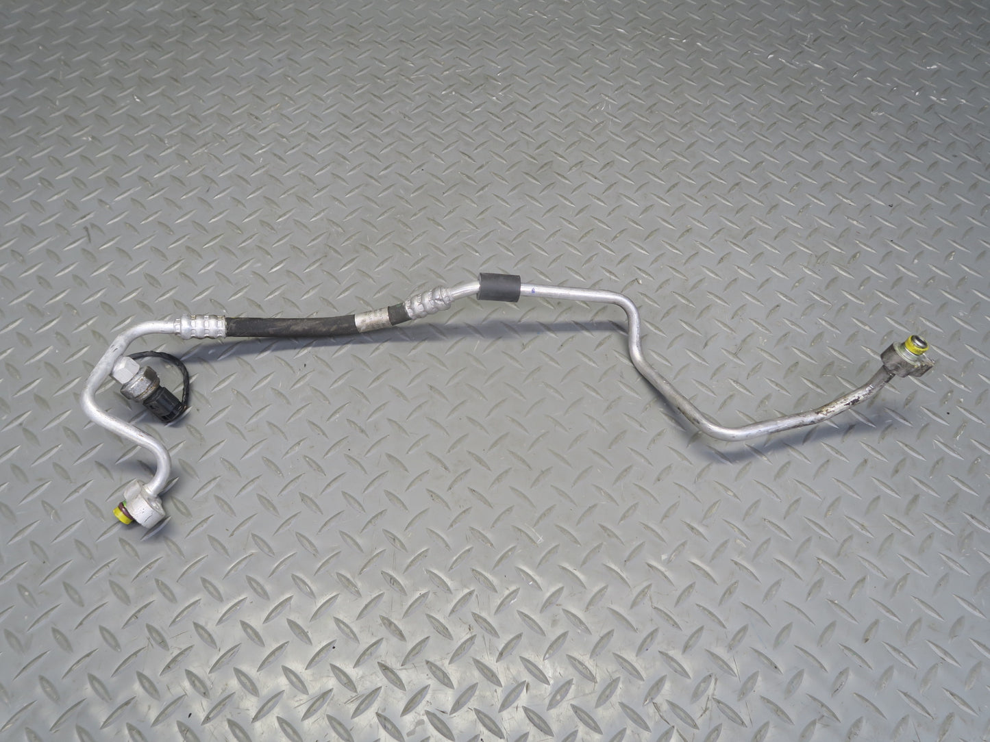 2010-2014 BMW E71 X6M A/C Air Condition Hose Pipe Line Set of 2