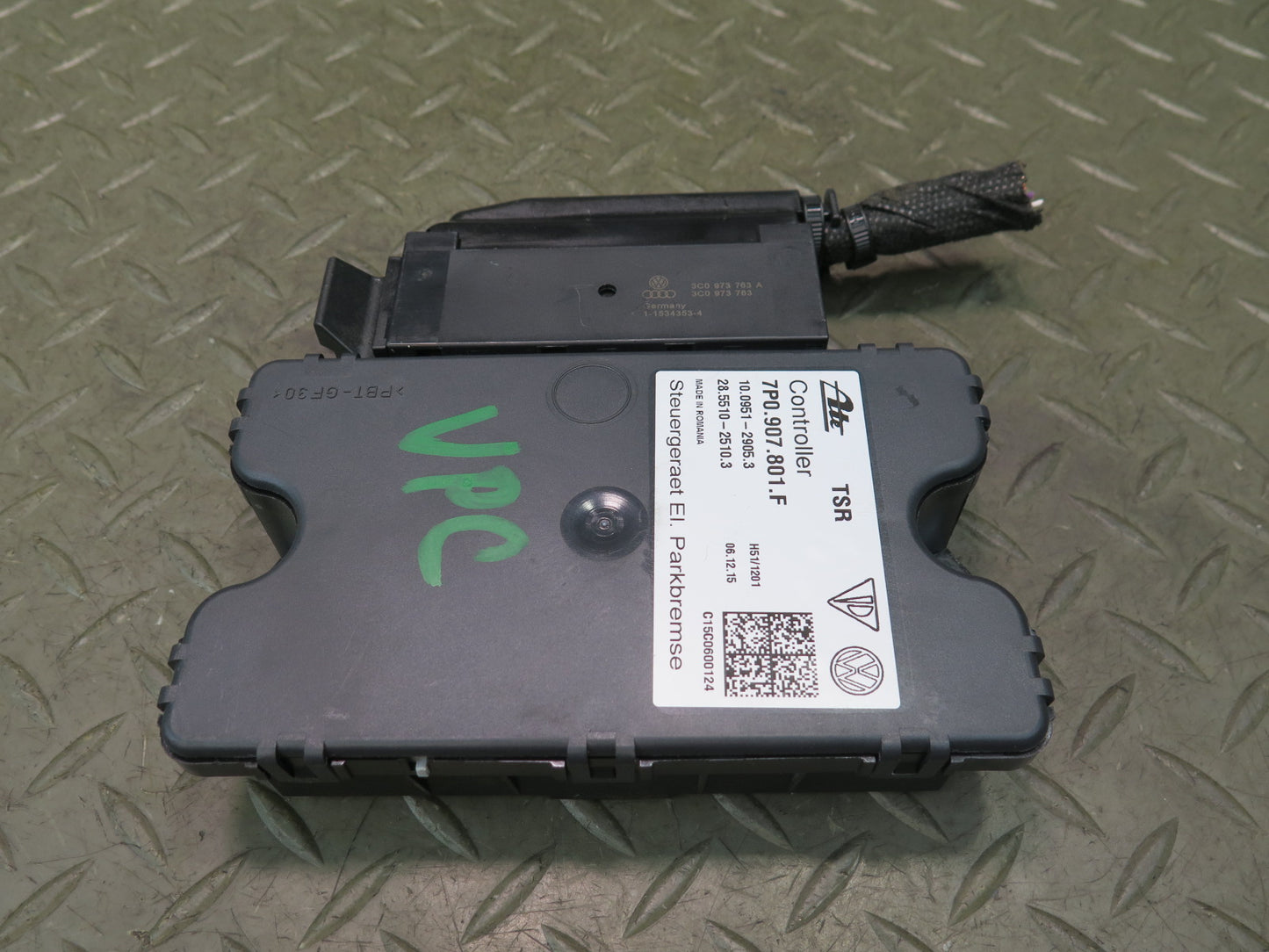 2011-2018 Porsche Cayenne 958 Electronic Parking Brake Control Module 7P090780