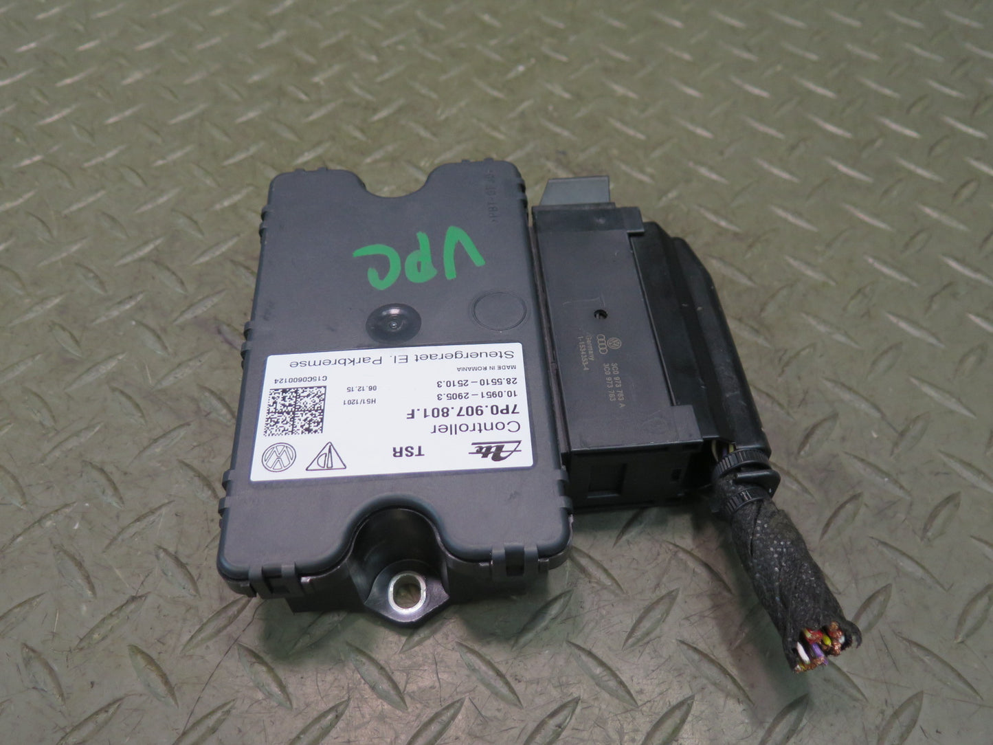 2011-2018 Porsche Cayenne 958 Electronic Parking Brake Control Module 7P090780