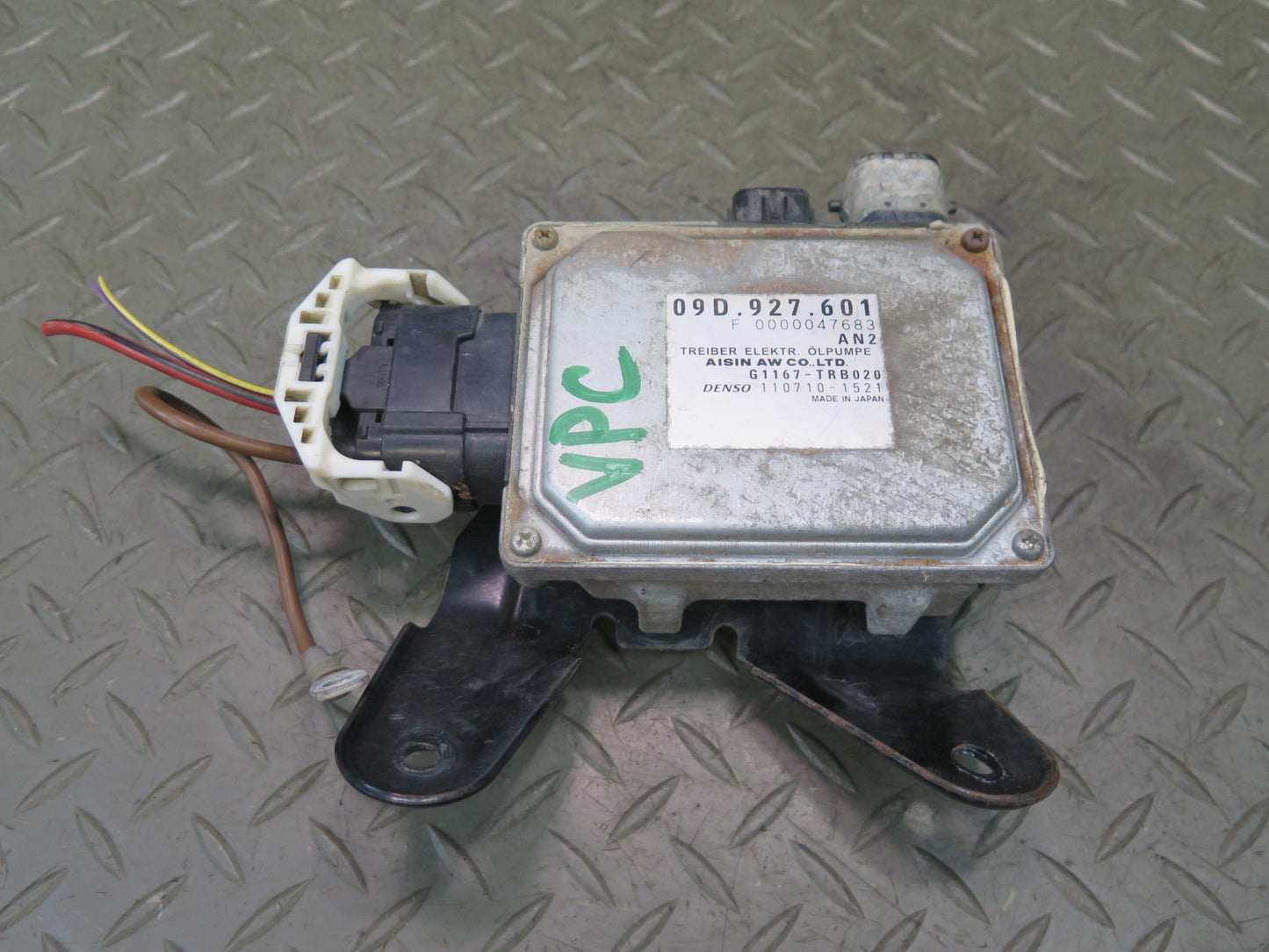 2011-2018 Porsche Cayenne 958 Oil Pump Computer Control Module 09D927601