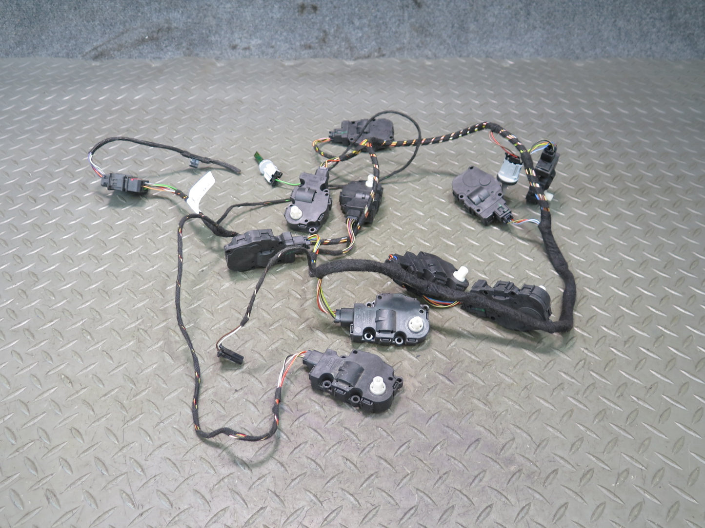 2011-2018 Porsche Cayenne 958 A/C Heater Flap Door Actuator Motor Wiring Set