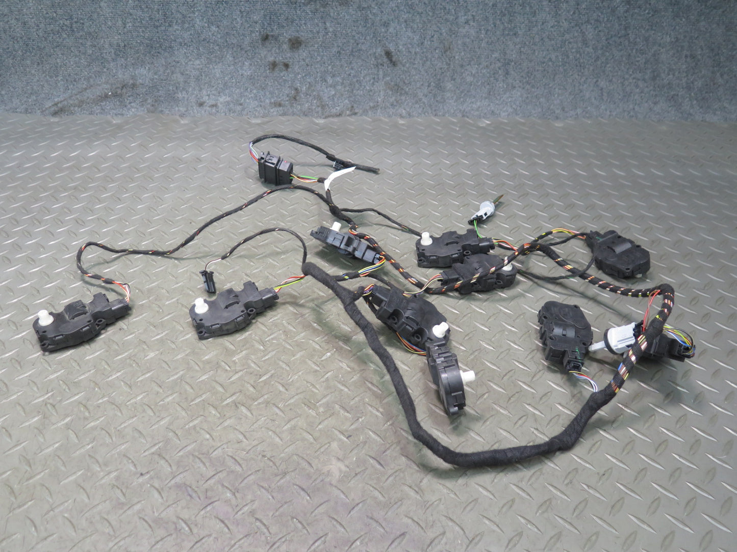 2011-2018 Porsche Cayenne 958 A/C Heater Flap Door Actuator Motor Wiring Set