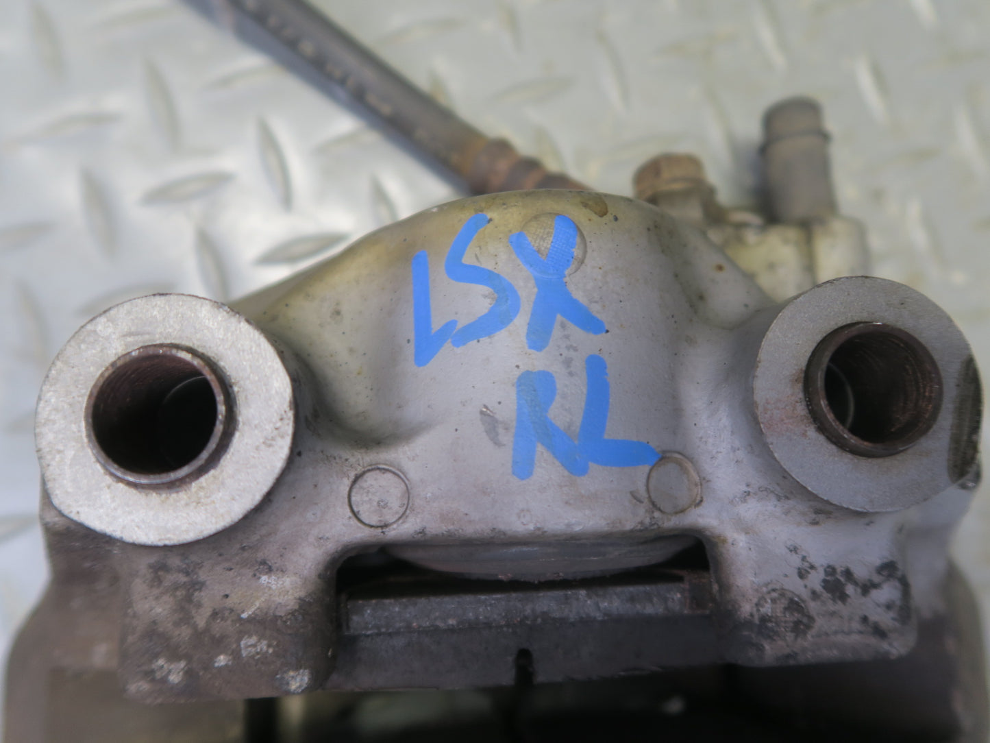 01-06 Lexus UCF30L LS430 Set of 2 Rear Left & Right Sumitomo Brake Caliper OEM