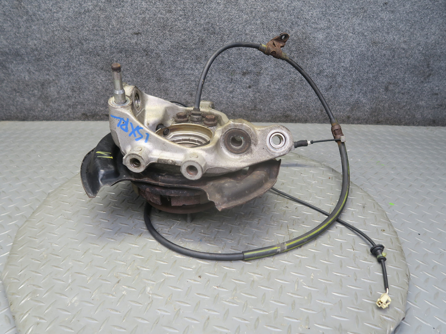 01-06 Lexus LS430 UCF30L RWD Rear Left Spindle Knuckle Wheel Hub Bearing OEM