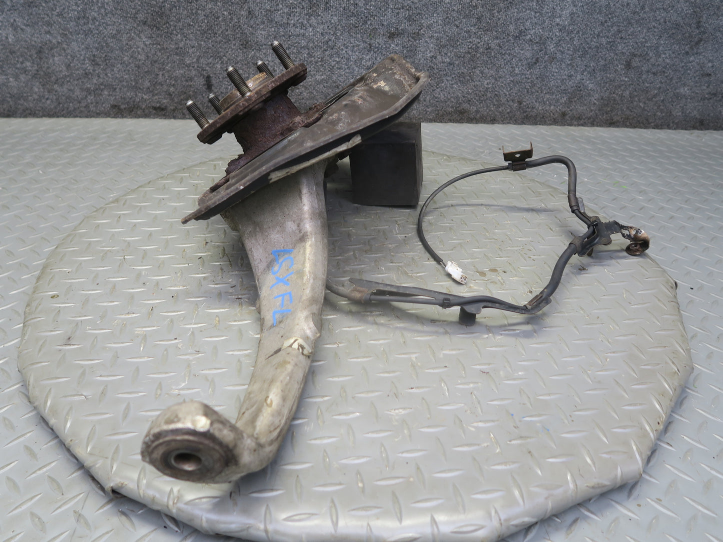 01-06 Lexus LS430 UCF30L RWD Front Left Spindle Knuckle Wheel Hub Bearing OEM