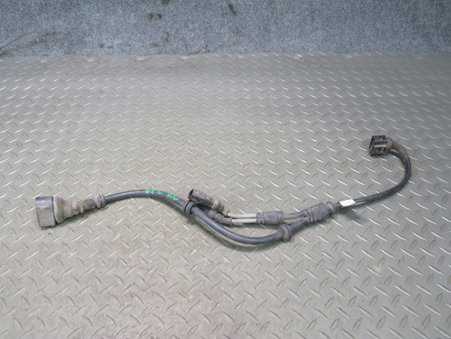 2011-2018 Porsche Cayenne 958 Rear Left & Right Wheel ABS Sensor Set of 2