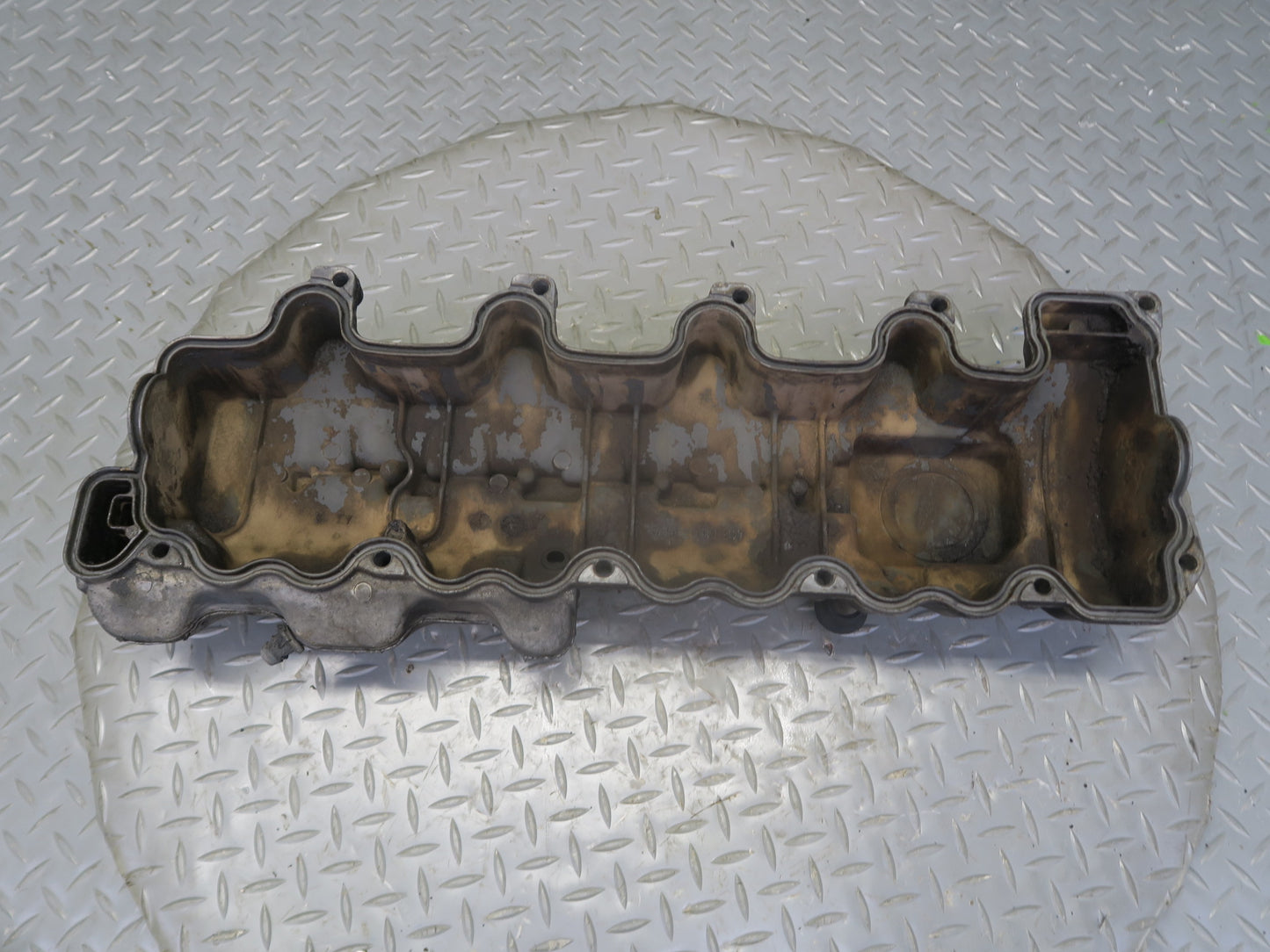 02-05 Mercedes W463 G500 M113 Engine Right Cylinder Head Valve Cover 1130160595