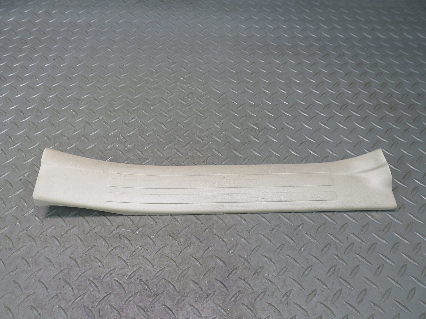 2003-2009 Lexus UZJ120L GX470 Rear Door Scuff Sill Plate Trim Panel Set of 2