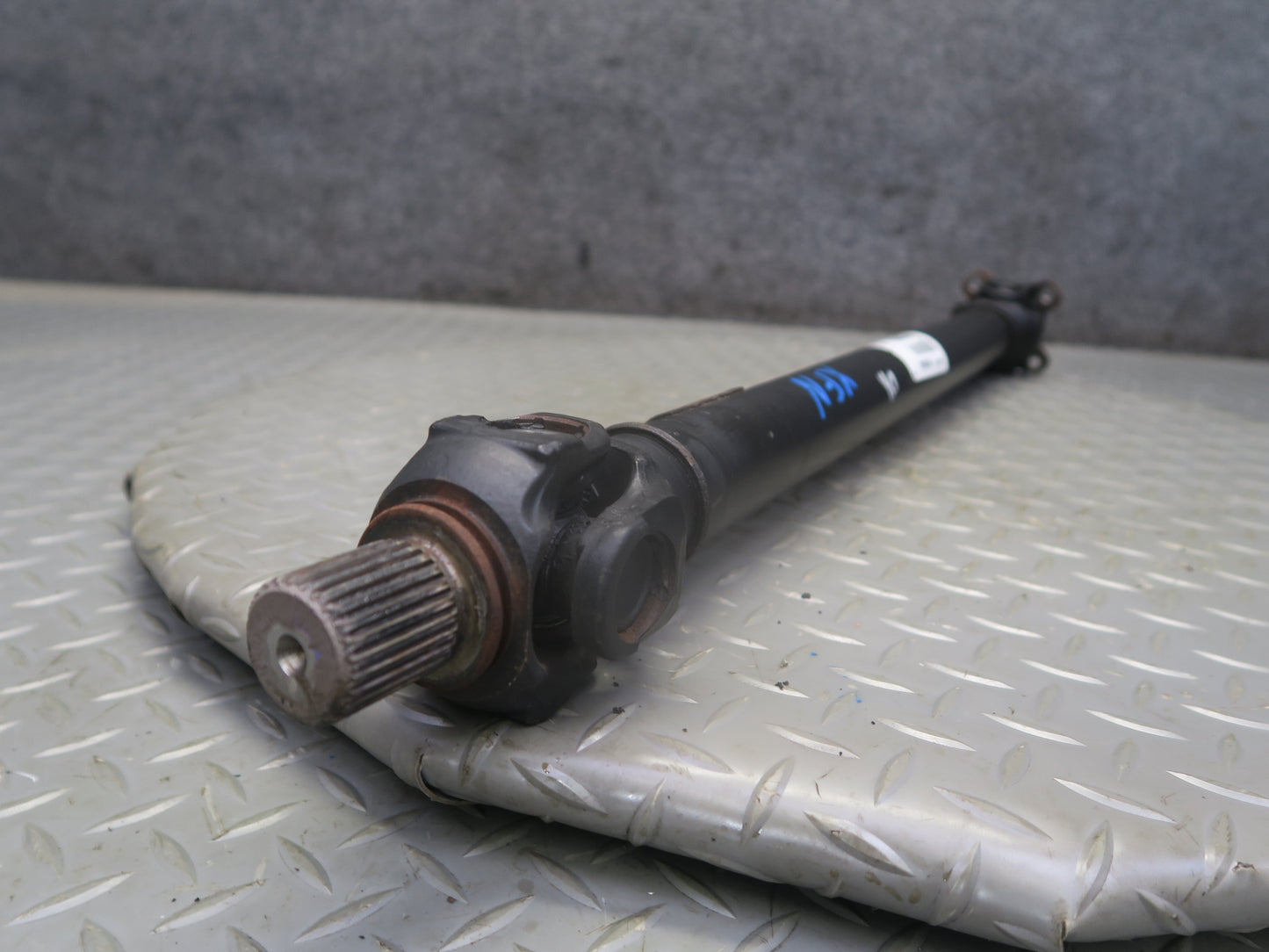 2014-2018 BMW F15 F16 X5 X6 AWD Front Drive Shaft Driveshaft 94K Miles 8605866
