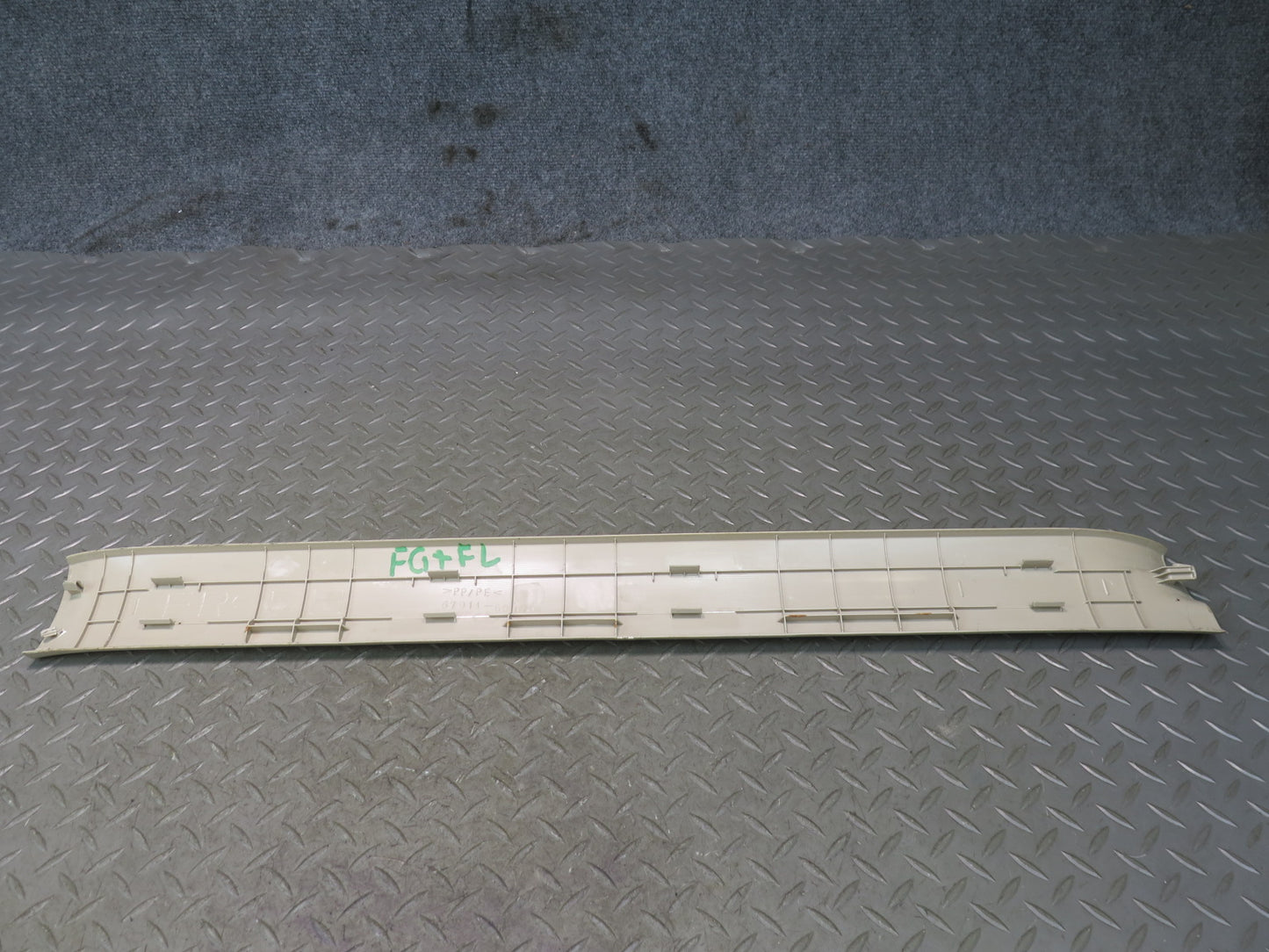 2003-2009 Lexus UZJ120L GX470 Front Door Scuff Sill Plate Trim Panel Set of 2