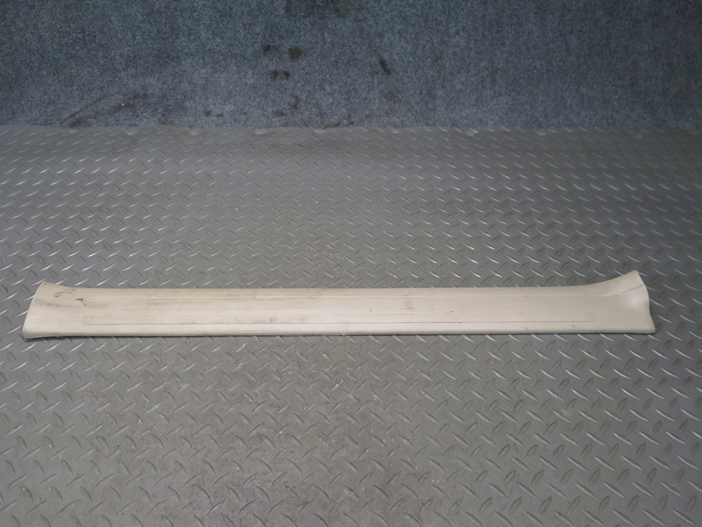 2003-2009 Lexus UZJ120L GX470 Front Door Scuff Sill Plate Trim Panel Set of 2