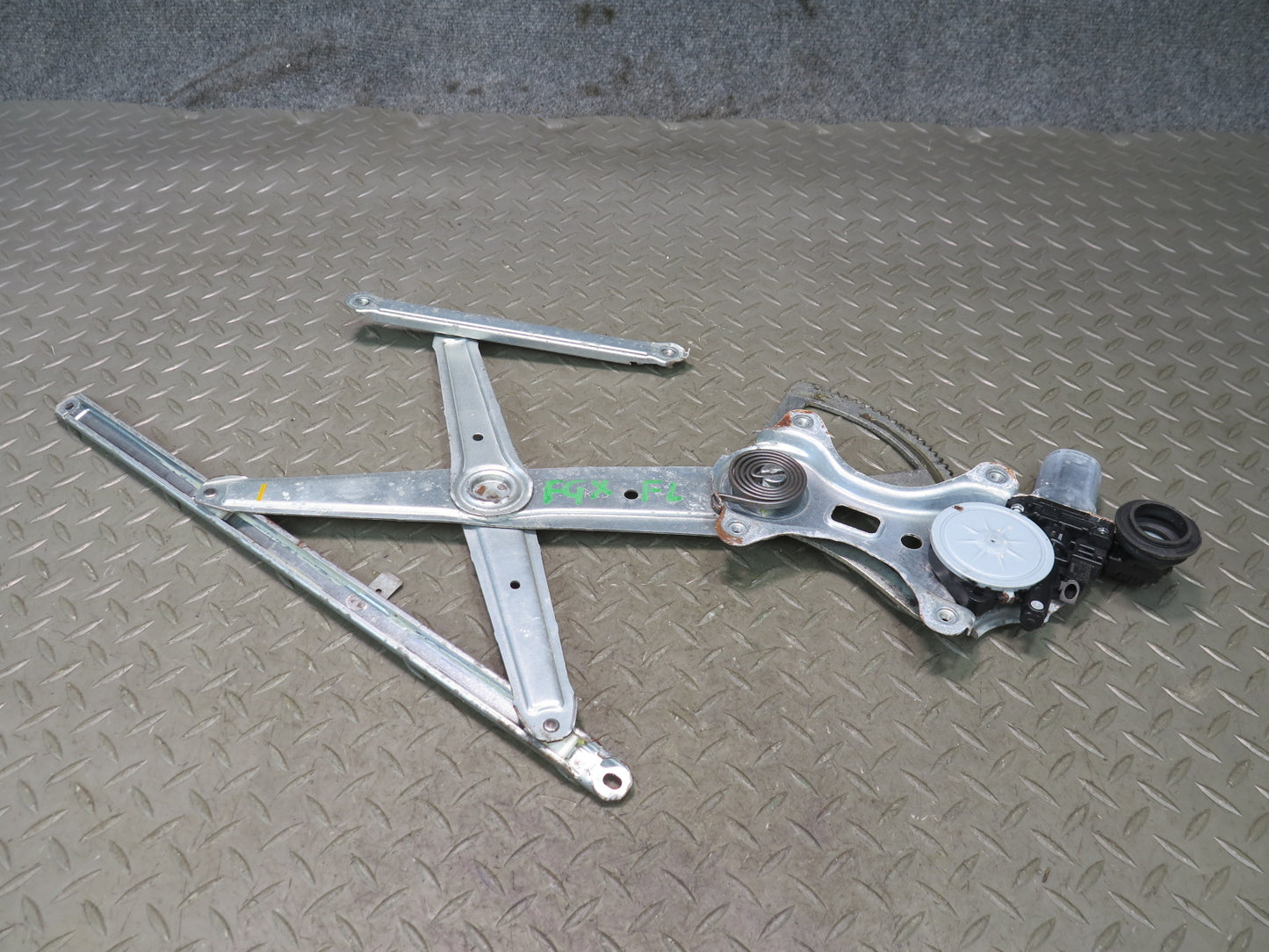 2003-2009 Lexus UZJ120L GX470 Front Left Door Window Regulator w Motor