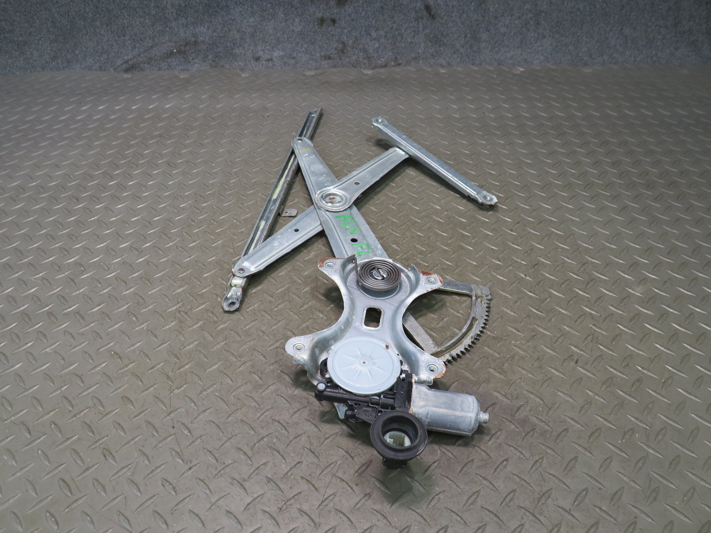 2003-2009 Lexus UZJ120L GX470 Front Left Door Window Regulator w Motor