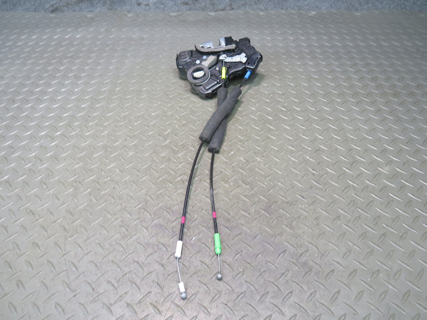 2003-2009 Lexus UZJ120L GX470 Front Right Door Lock Latch Actuator